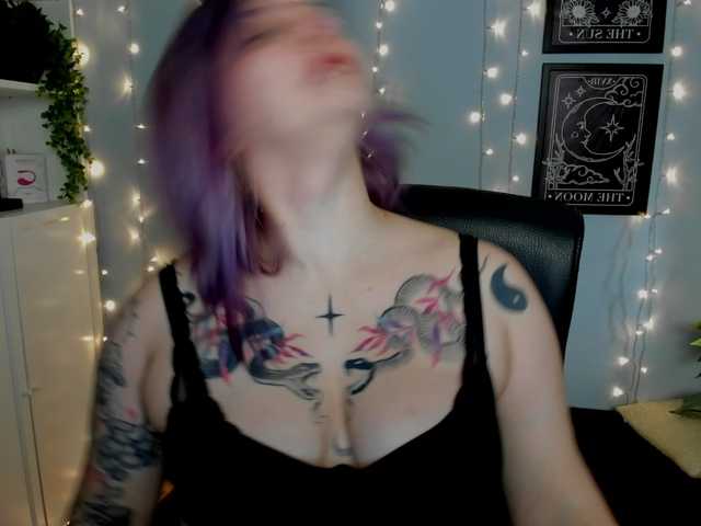 98GabbieSEXY's BongaCams show and profile