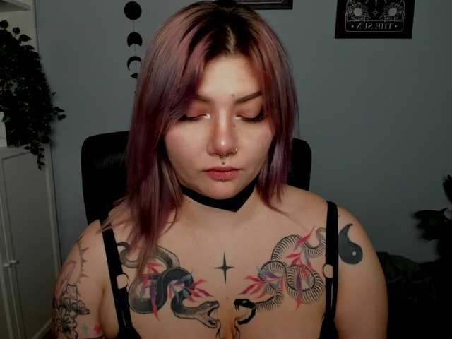 98GabbieSEXY's BongaCams show and profile