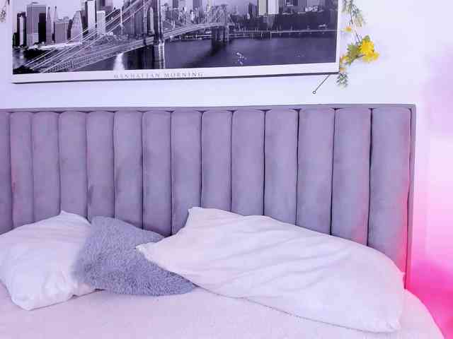 MandyWester webcam