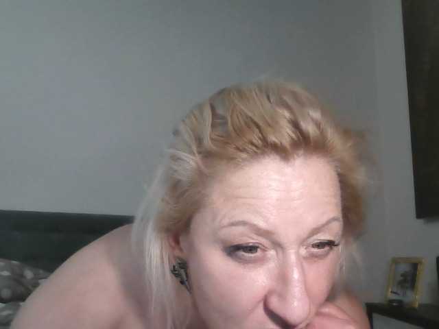 Sandyforyou's BongaCams show and profile