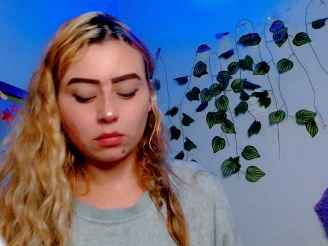 Sabrinaolsons's BongaCams show and profile