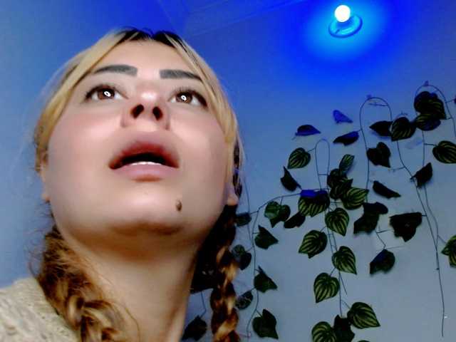 Sabrinaolsons's BongaCams show and profile