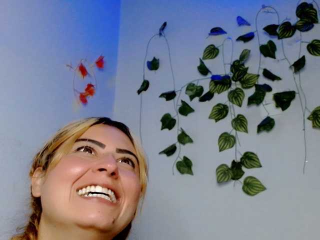 Sabrinaolsons's BongaCams show and profile