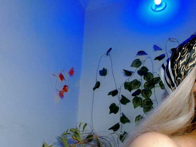 Sabrinaolsons's BongaCams show and profile