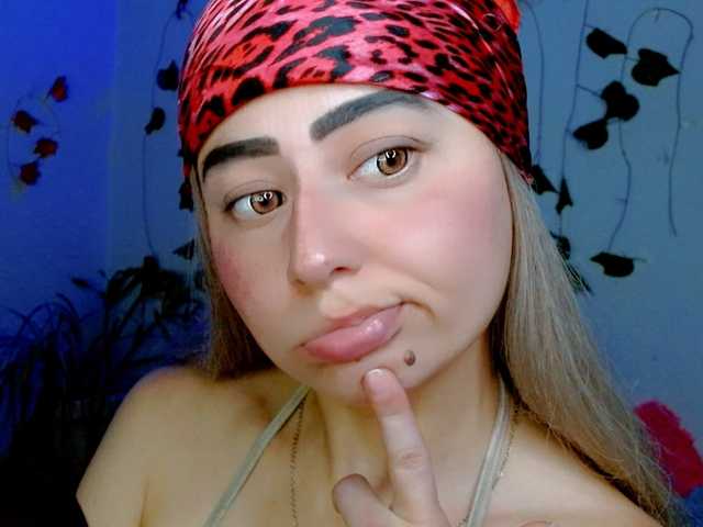 Sabrinaolsons's BongaCams show and profile