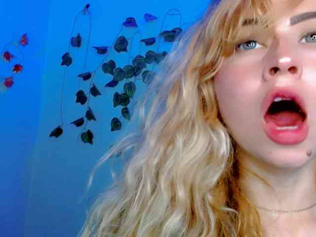 Sabrinaolsons webcam