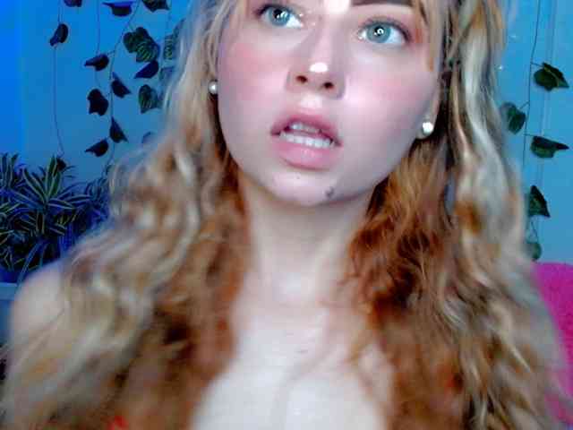 Sabrinaolsons webcam