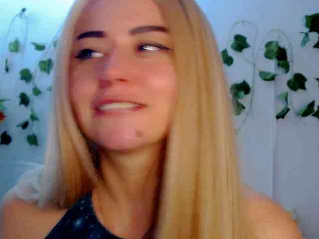 Sabrinaolsons webcam