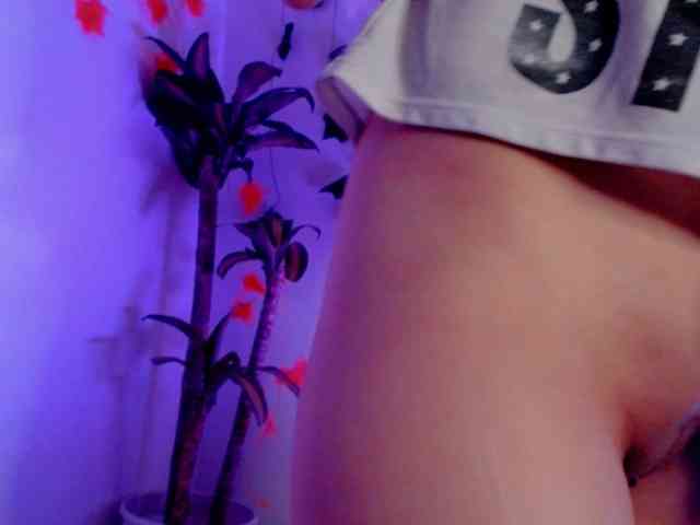 Sabrinaolsons webcam