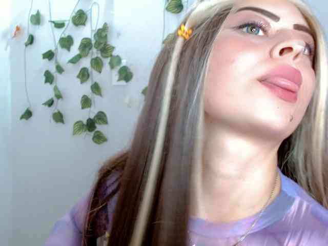 Sabrinaolsons webcam