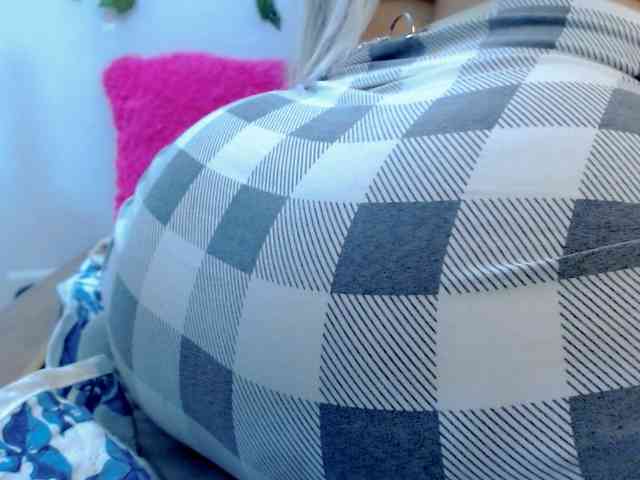 Sabrinaolsons webcam