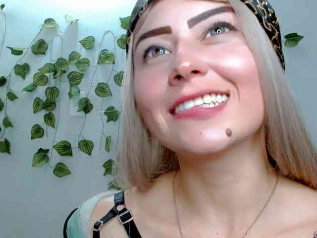 Sabrinaolsons webcam