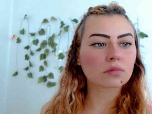 Sabrinaolsons webcam