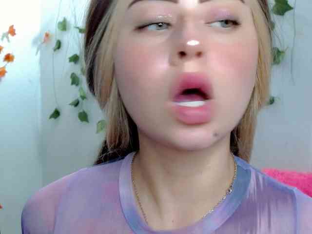 Sabrinaolsons webcam