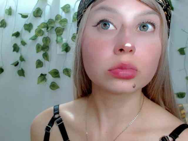 Sabrinaolsons webcam