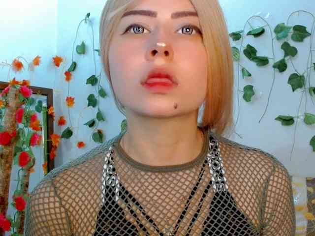 Sabrinaolsons webcam