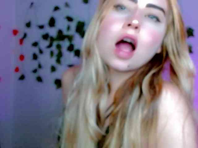 Sabrinaolsons webcam