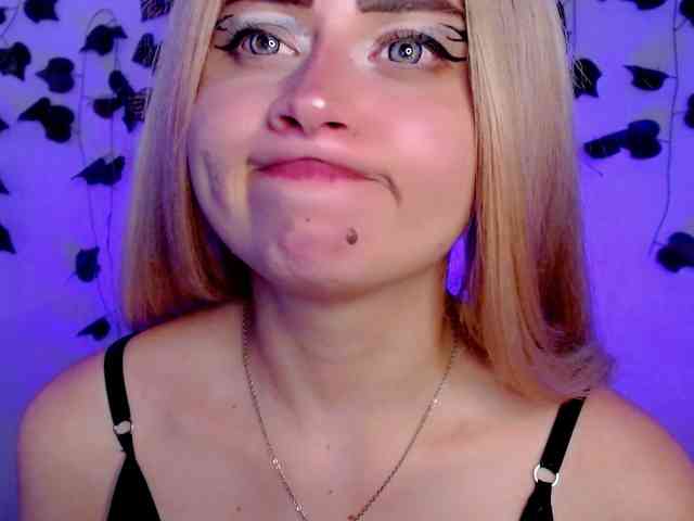 Sabrinaolsons webcam