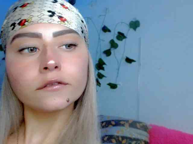 Sabrinaolsons webcam