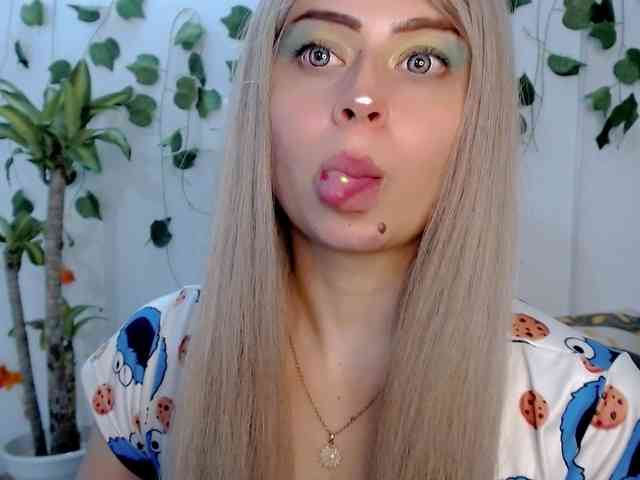 Sabrinaolsons webcam