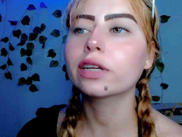 Sabrinaolsons webcam