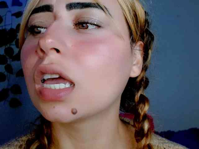 Sabrinaolsons webcam