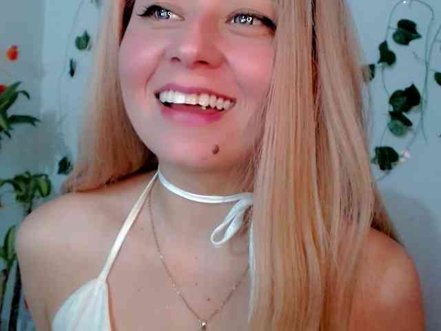 Sabrinaolsons webcam