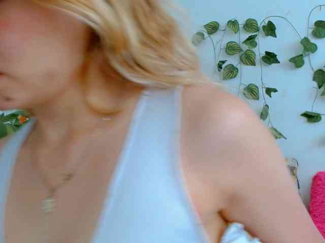 Sabrinaolsons webcam