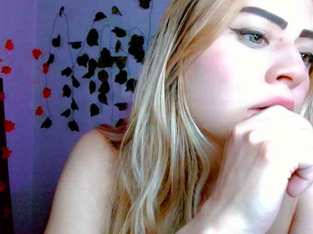 Sabrinaolsons webcam