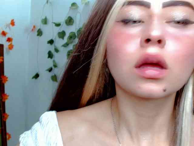 Sabrinaolsons webcam