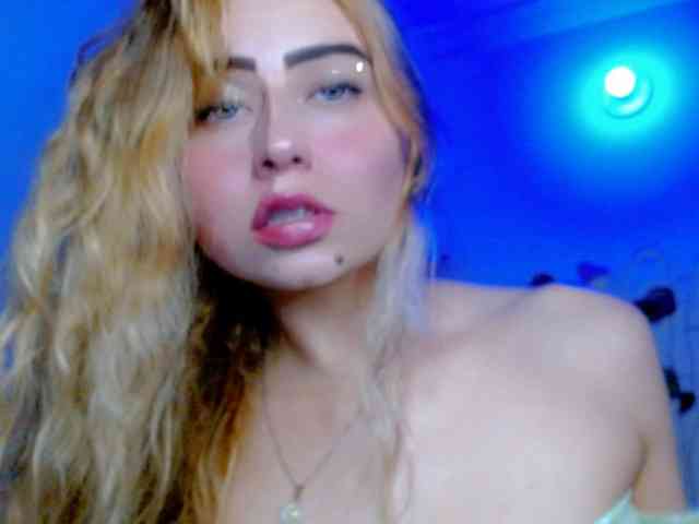 Sabrinaolsons webcam