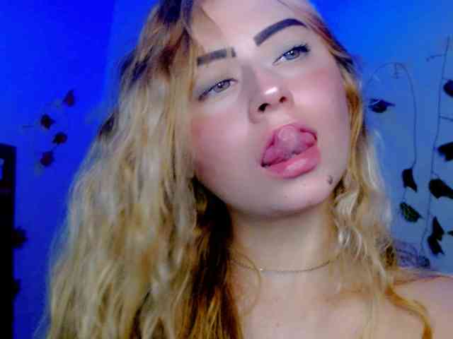 Sabrinaolsons webcam