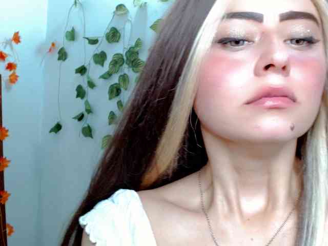 Sabrinaolsons webcam