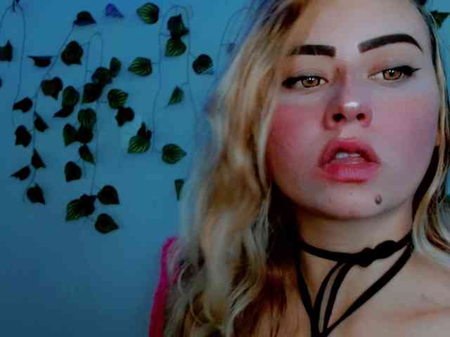 Sabrinaolsons webcam