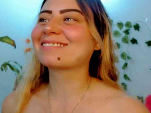 Sabrinaolsons webcam