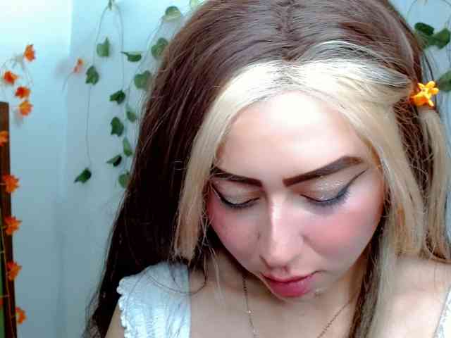 Sabrinaolsons webcam