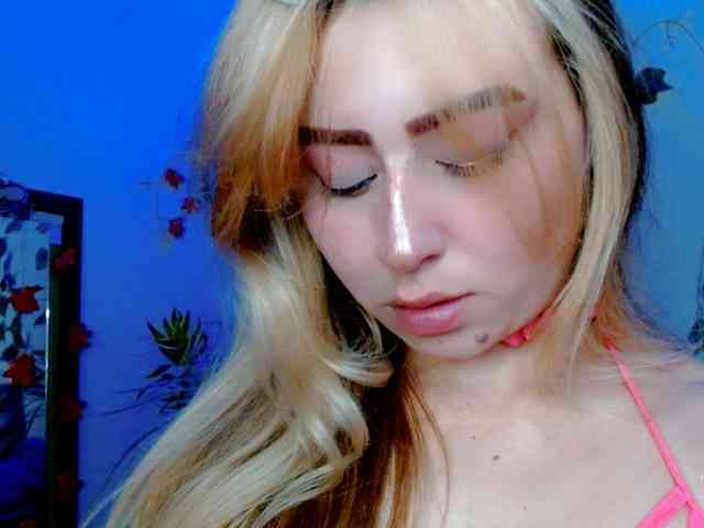 Sabrinaolsons webcam