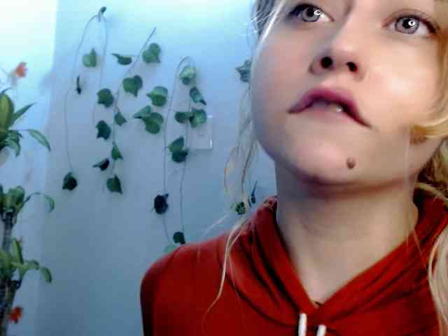 Sabrinaolsons webcam