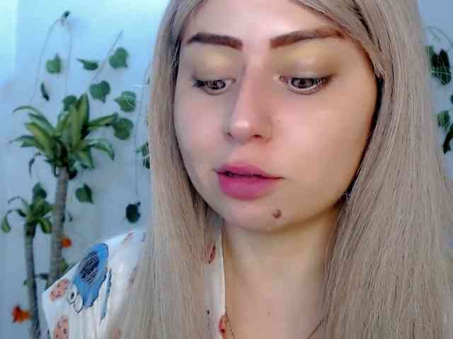 Sabrinaolsons webcam