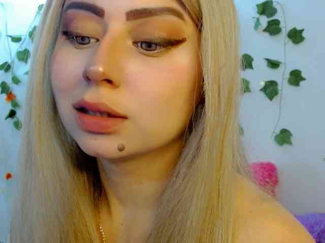 Sabrinaolsons webcam