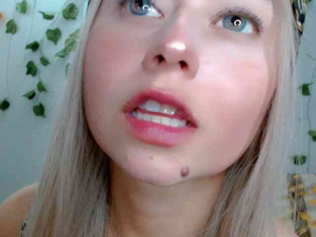 Sabrinaolsons webcam