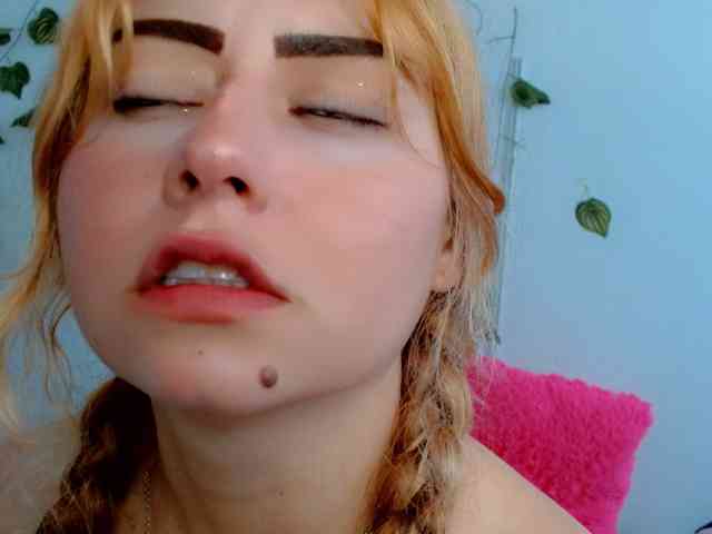 Sabrinaolsons webcam