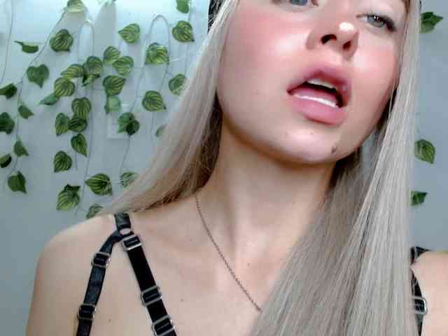 Sabrinaolsons webcam