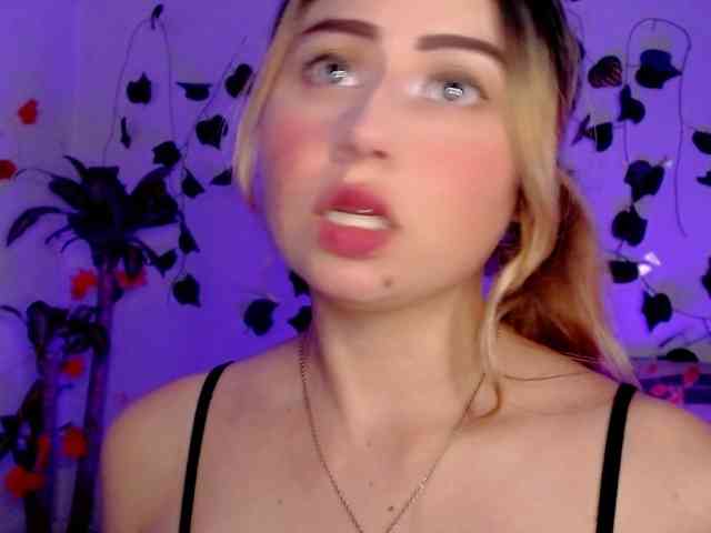 Sabrinaolsons webcam