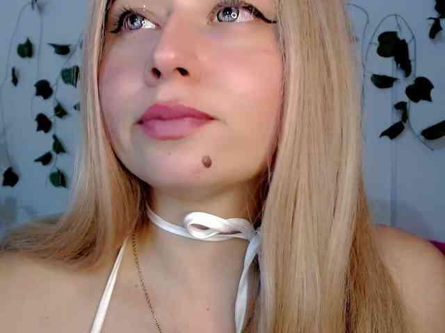Sabrinaolsons webcam
