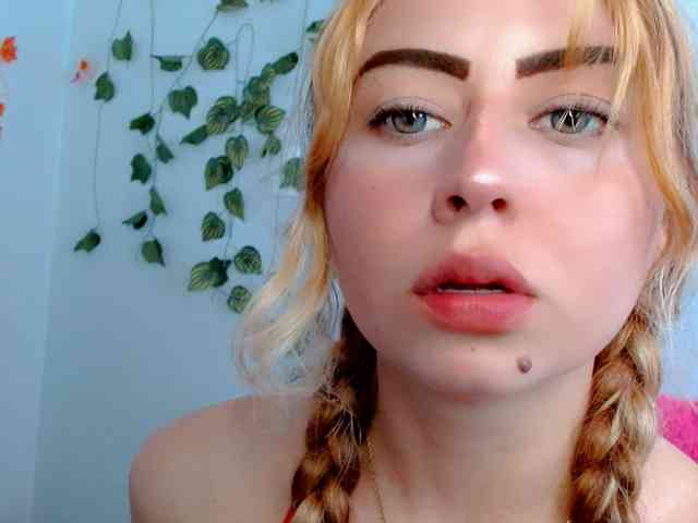 Sabrinaolsons webcam