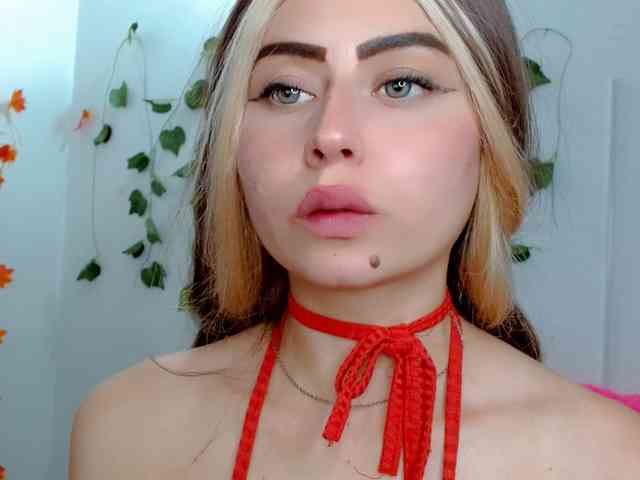 Sabrinaolsons webcam