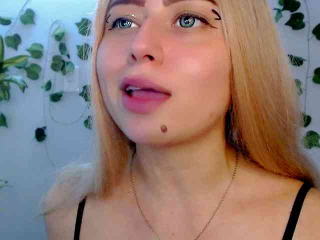 Sabrinaolsons webcam