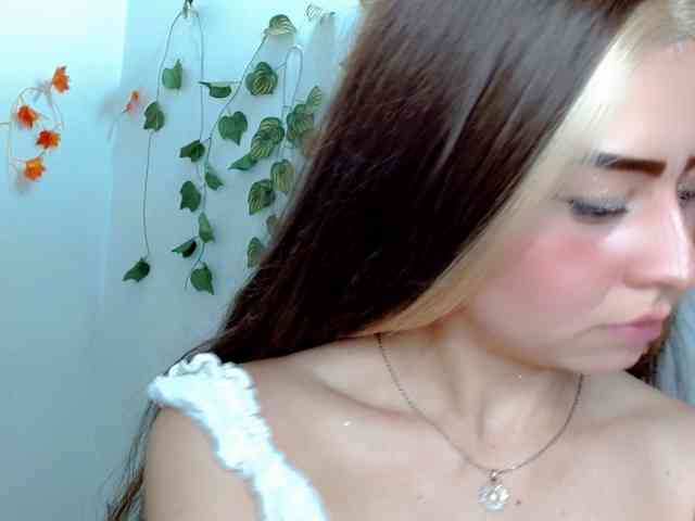 Sabrinaolsons webcam