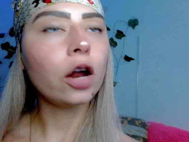 Sabrinaolsons webcam